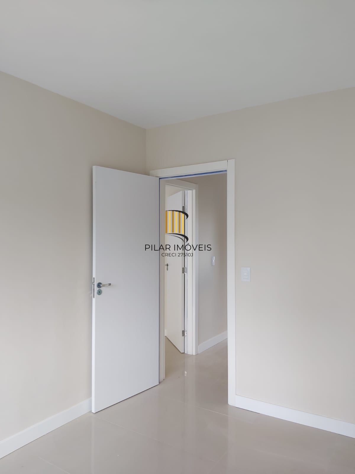 Apartamento no Higienópolis de 2 dormitórios reformado DESOCUPADO