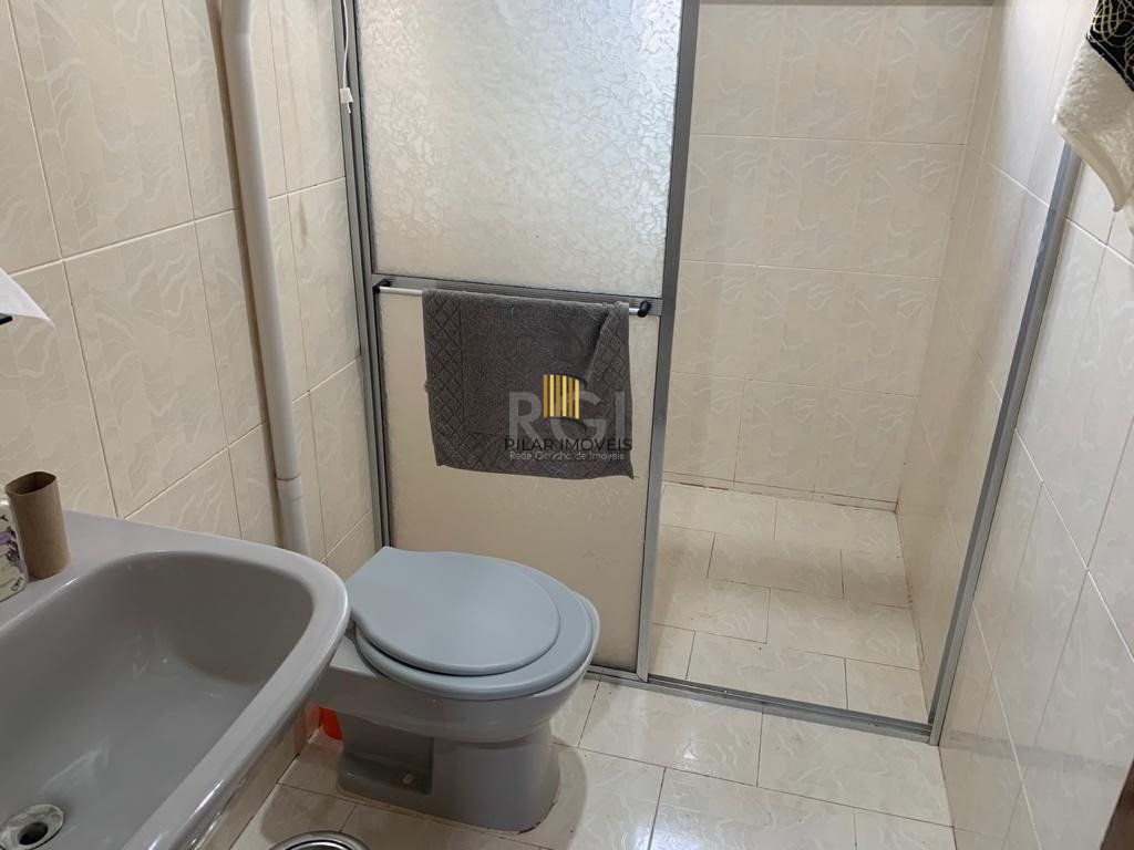 Casa para Venda - 179m², 4 dormitórios, sendo 1 suites, 3 vagas - Centro