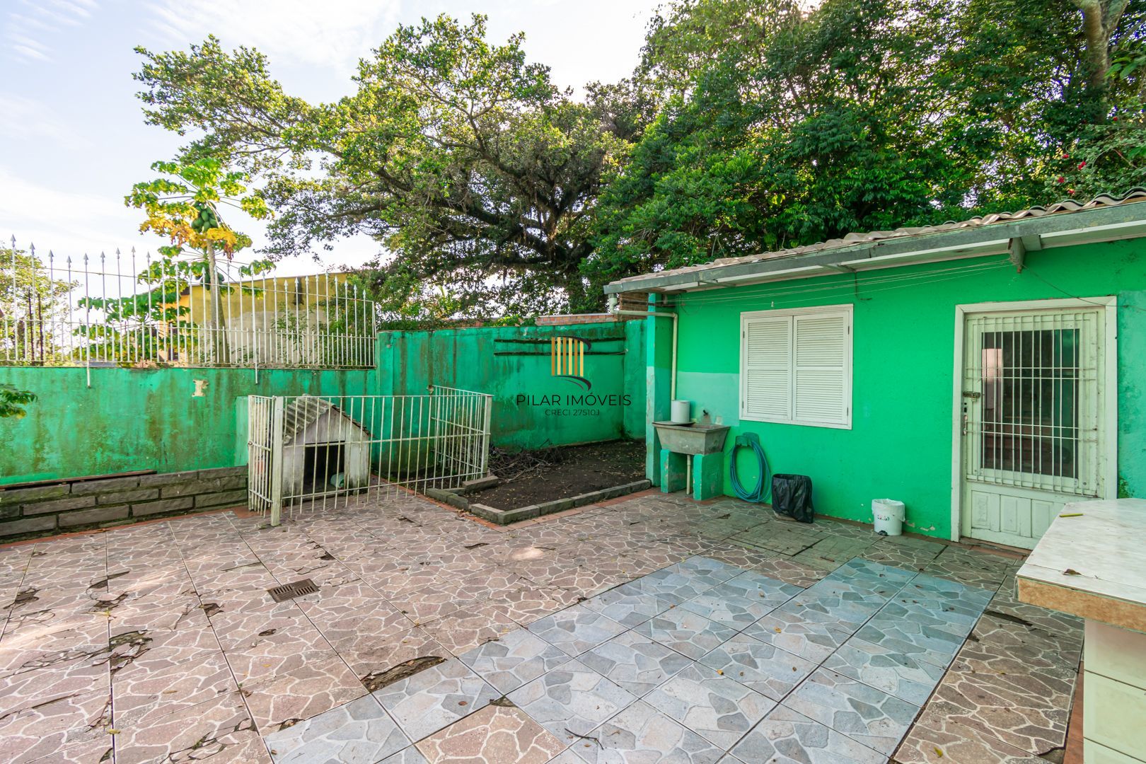 Casa 5 dormitórios no bairro Jardim Sabará