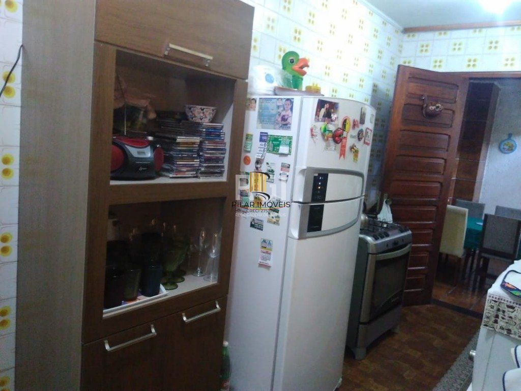 Casa para Venda - 340m², 4 dormitórios, sendo 2 suites, 3 vagas - Jardim Lindóia