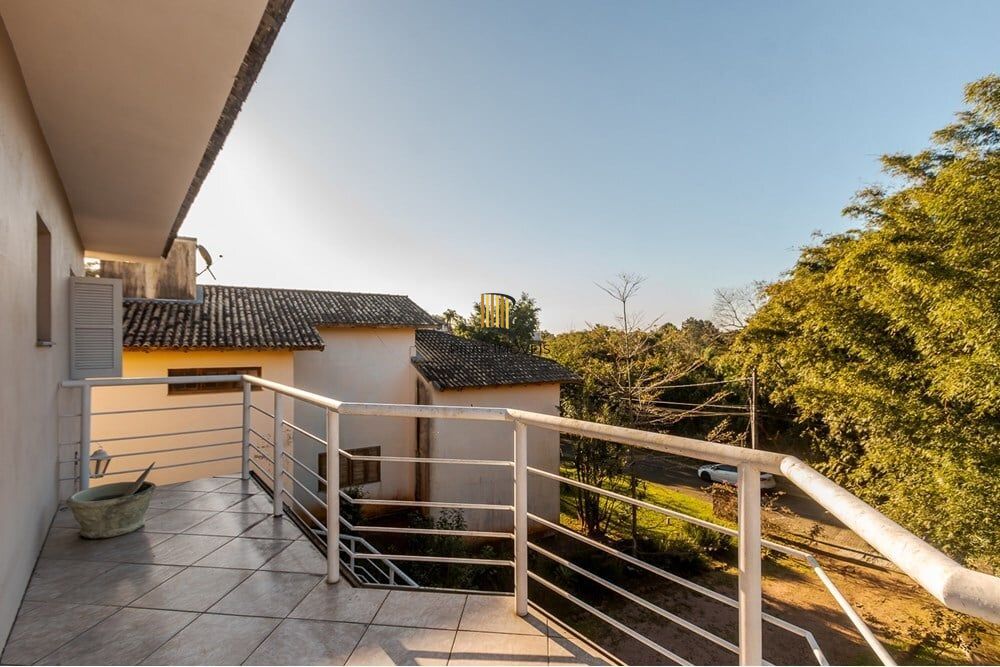 Casa de Condomínio com 3 Quartos à venda, 310m² - Vila Elsa