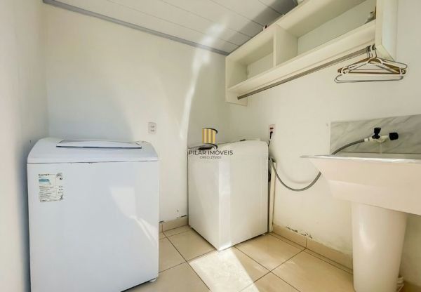 Casa no bairro Cavalhada de 3 dormitórios e 3 vagas