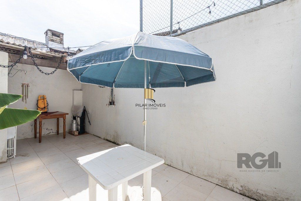 CASA COMERCIAL E RESIDENCIAL NO MIOLO DO BAIRRO SANTANA