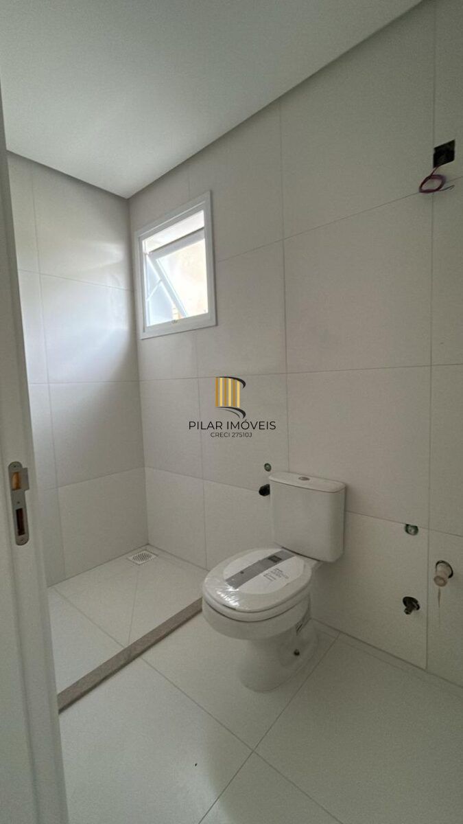 Apartamento no Centro de Canela de 2 dormitórios e vaga