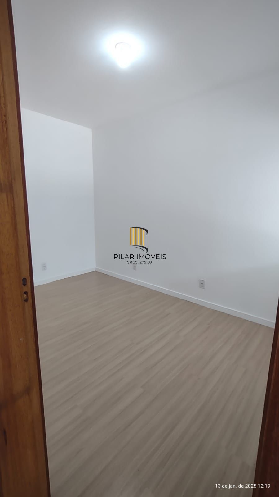 Casa em condomínio de 2 dormitórios no bairro São José em Canoas