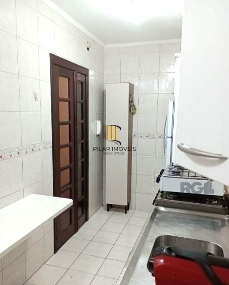Apartamento de 2 dormitórios e vaga no Jardim Floresta