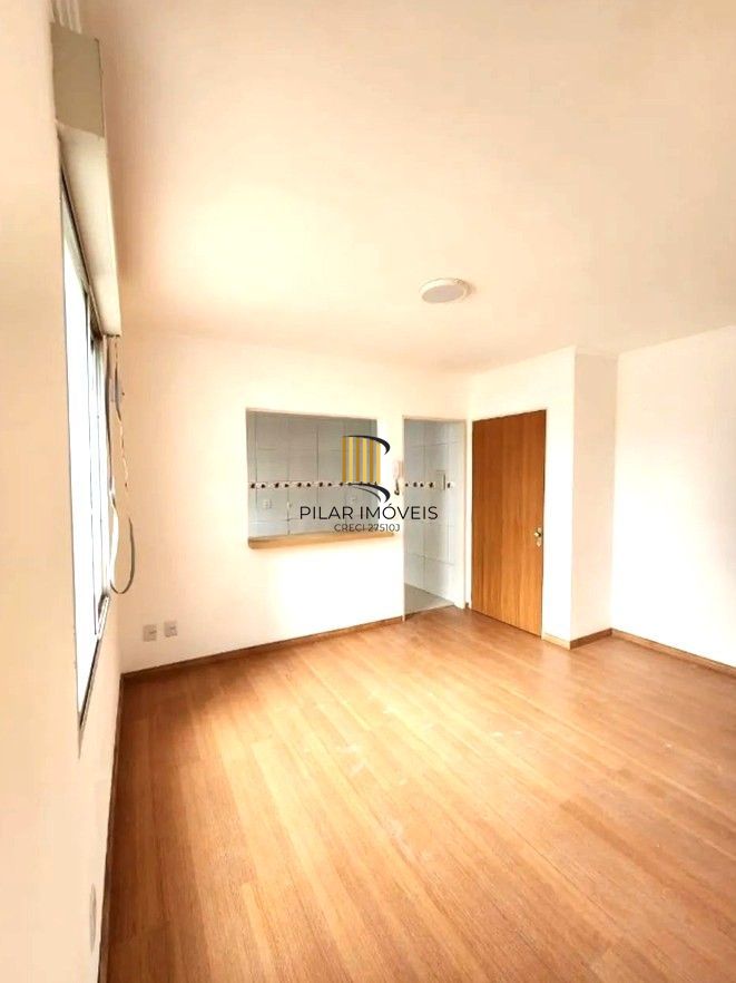 Apartamento de 2 dormitórios e vaga rotativa DESOCUPADO