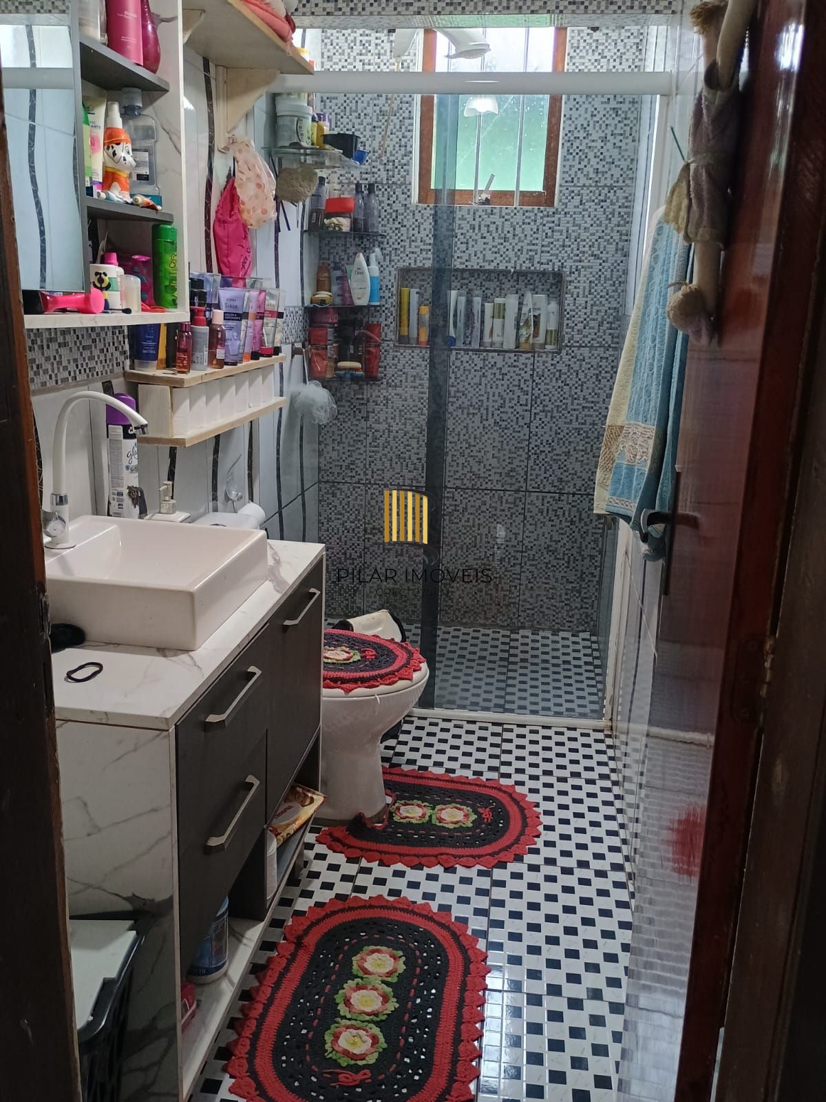 Casa 2 dormitórios no bairro Santa Cruz