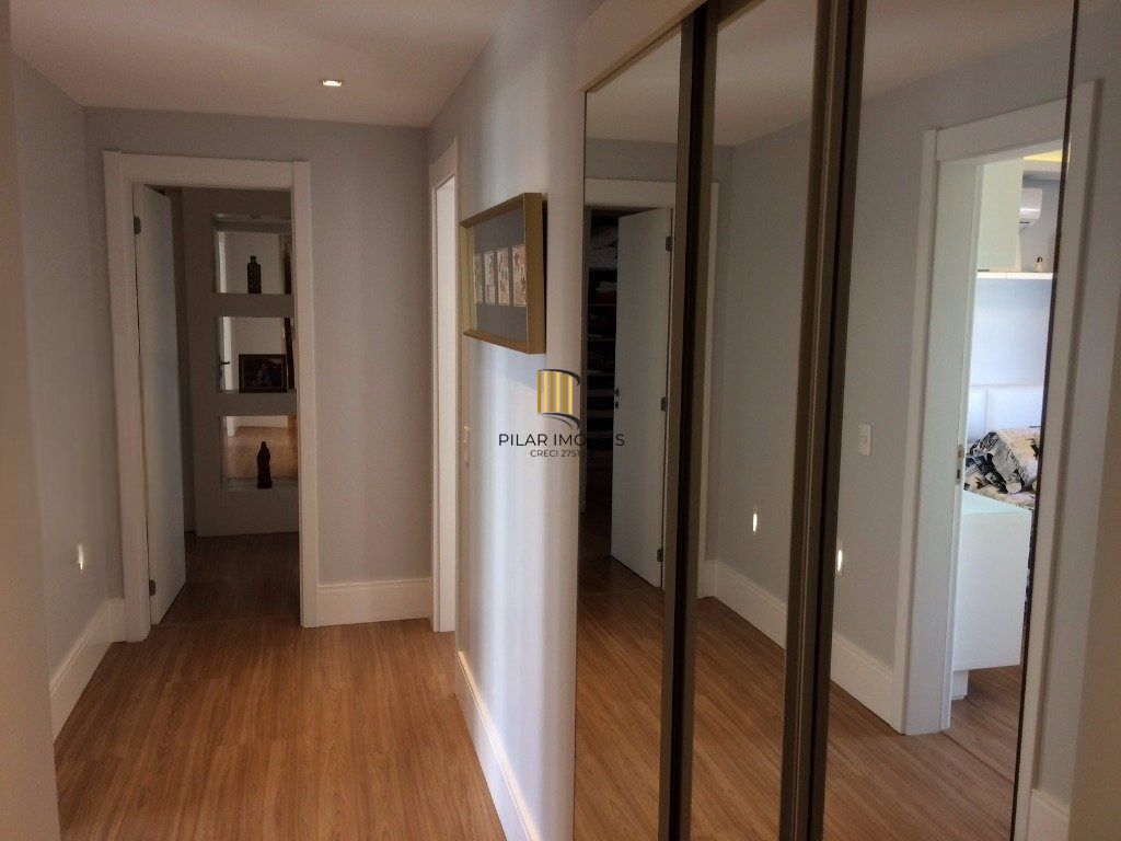 Apartamento de 3 dormitórios e 3 vagas