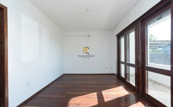 Prédio comercial no bairro Vila Jardim com 550m²