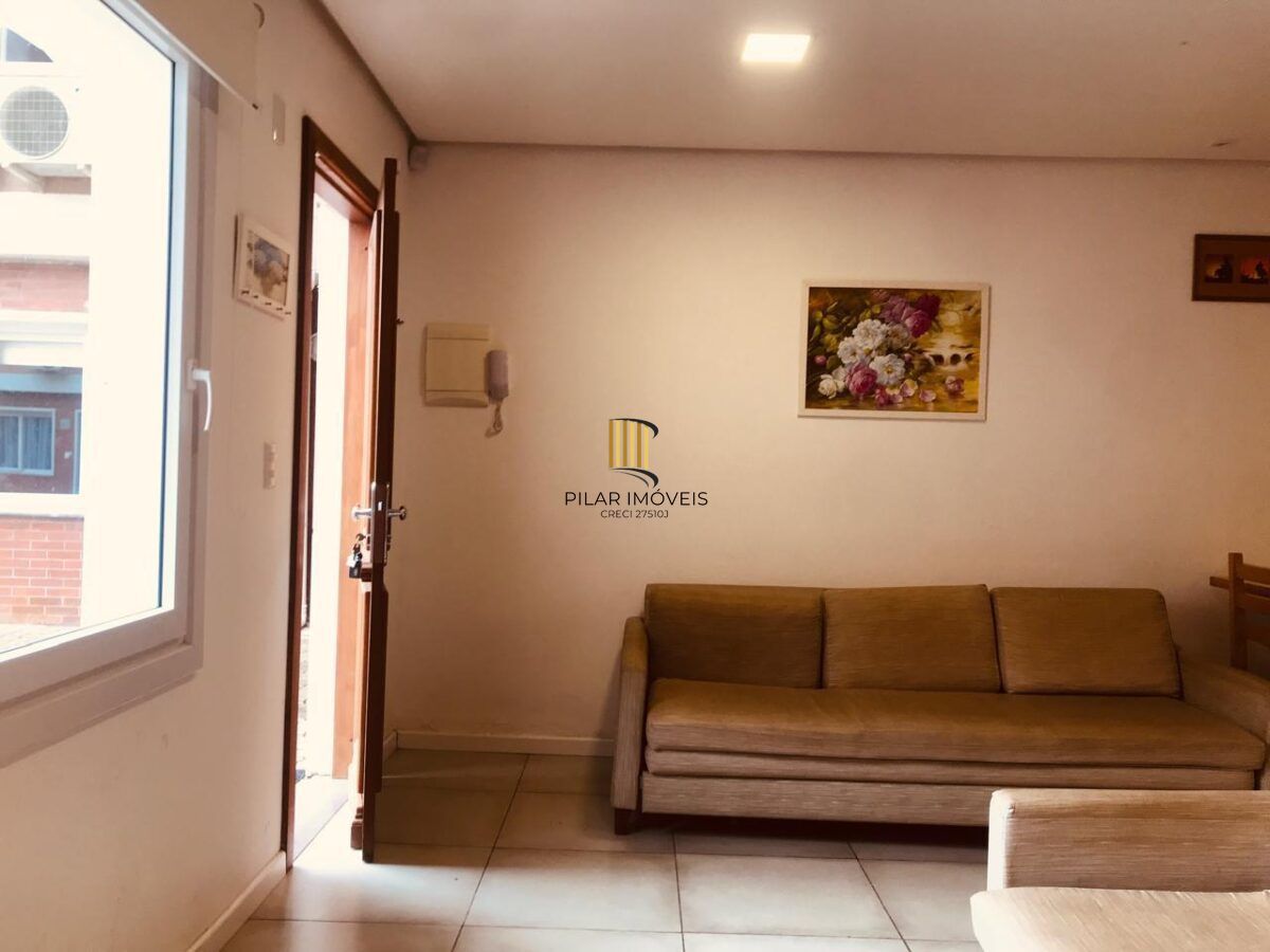 Casa em Canela no bairro Vila Maggi de 3 dormitórios