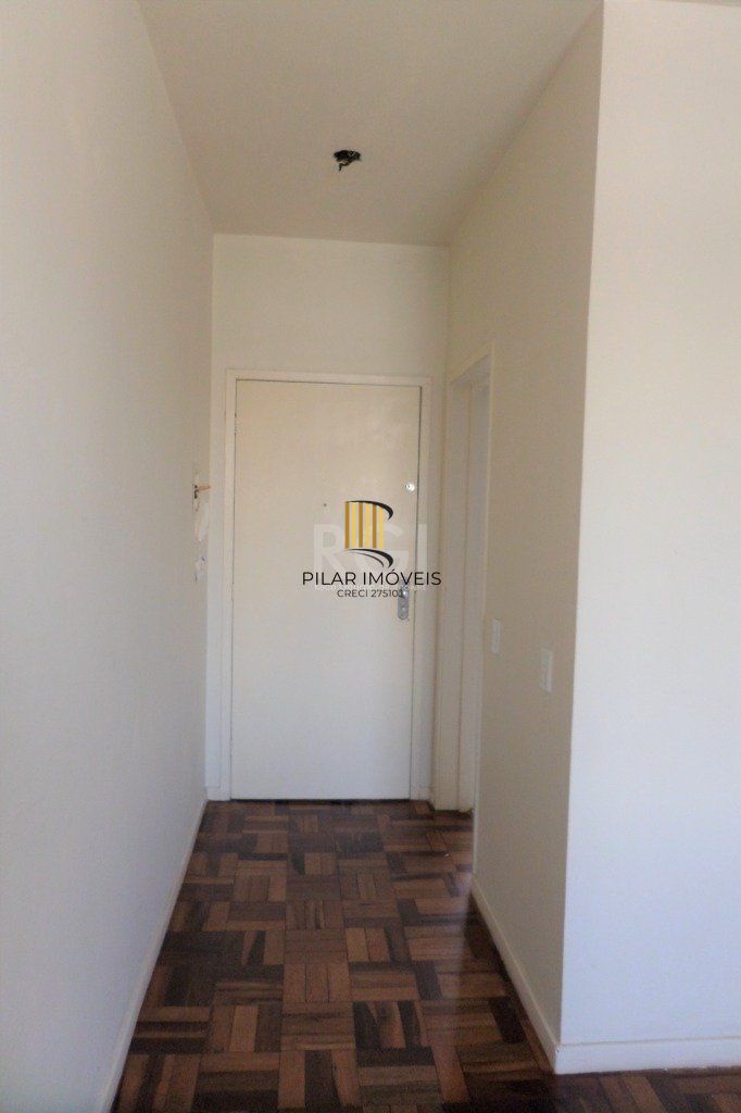 Apartamento no bairro santa Cecília de 2 dormitórios desocupado