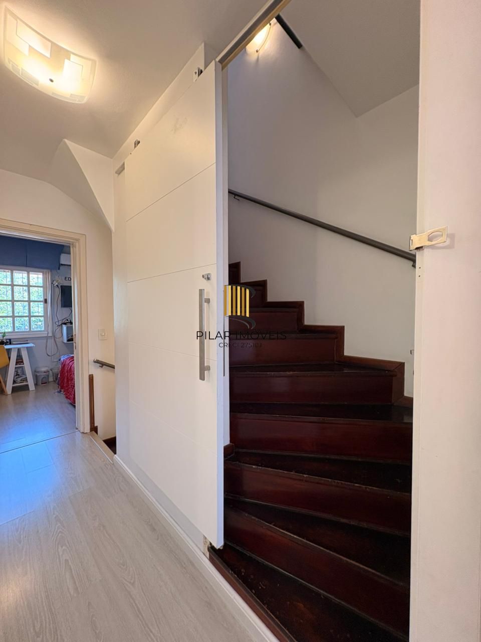 Casa sobrado de 3 dormitórios e 2 vagas