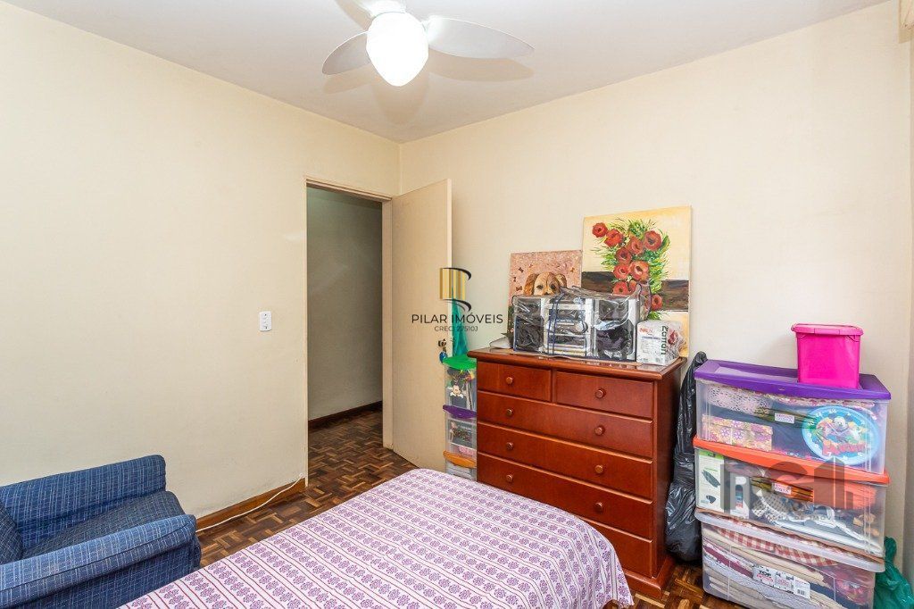 Apartamento de  2 dormitórios no Petrópolis térreo