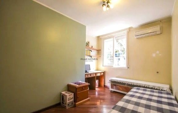 Casa sobrado no Petrópolis com 7 dormitórios e 4 vagas