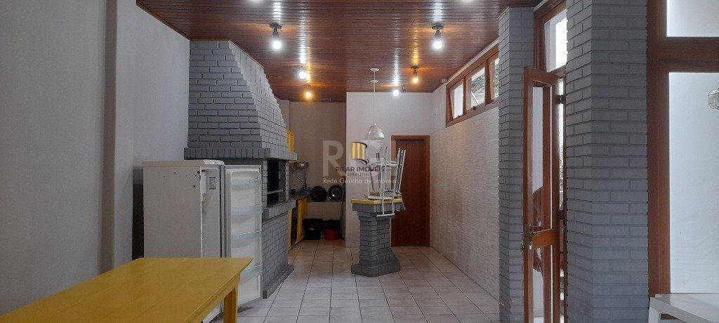 Apartamento para Venda - 143.28m², 3 dormitórios, sendo 1 suites, 1 vaga - Petrópolis