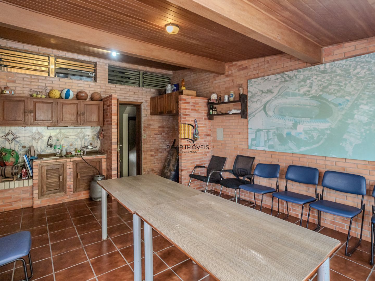 Casa sobrado no Menino Deus de 3 dormitórios e 3 vagas