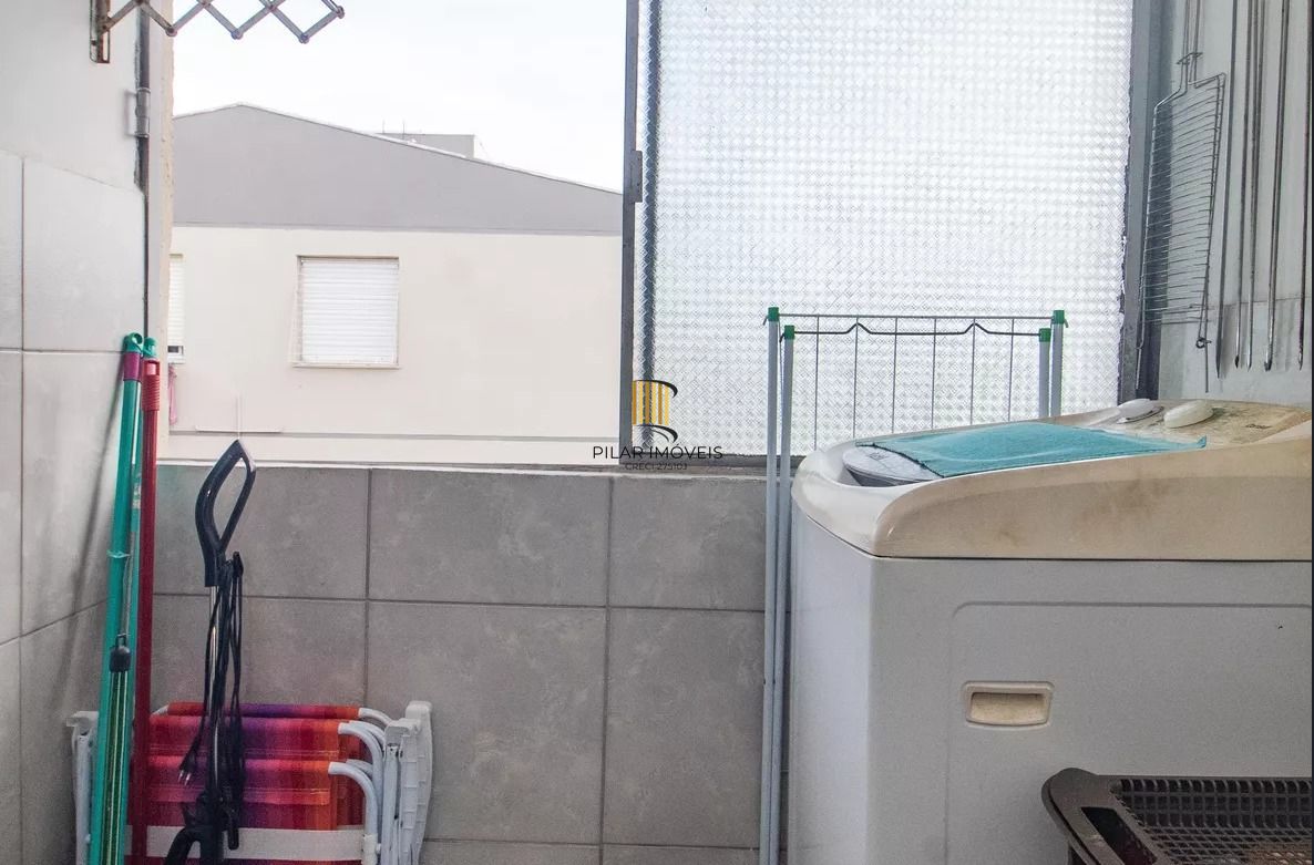 Apartamento de 2 dormitórios e *vaga no bairro Cavalhada