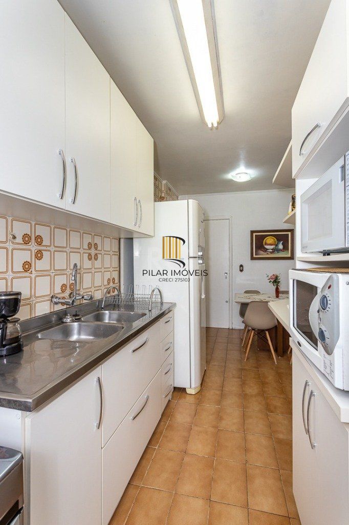 Apartamento de 03 dormitórios (01suíte), com vaga, no bairro São João, em Porto Alegre RS