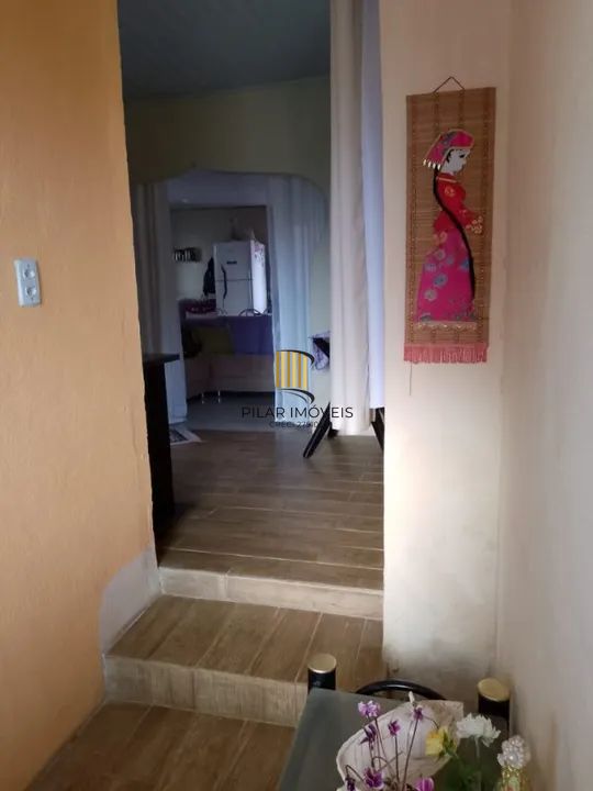 Casa 2 dormitórios no bairro Piratini