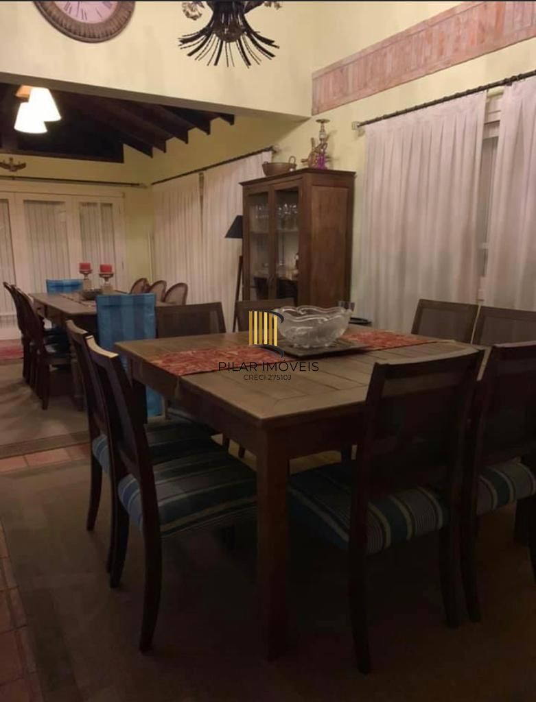 Casa na praia de Atlântida de 4 dormitórios