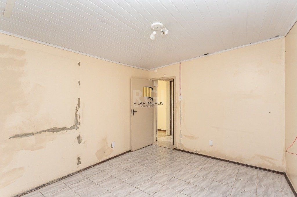 Casa para Venda - 740m², 5 dormitórios, sendo 1 suites, 3 vagas - Vila Assunção