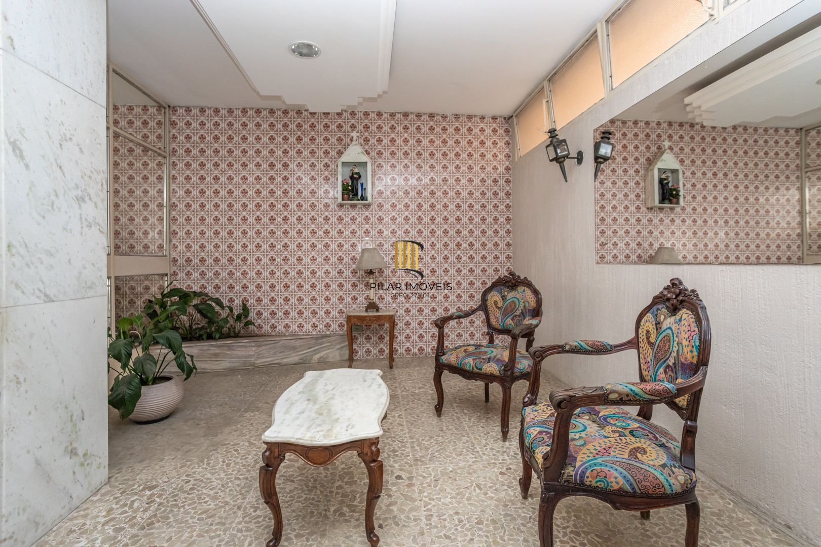 Apartamento no Centro de 2 dormitórios e vaga