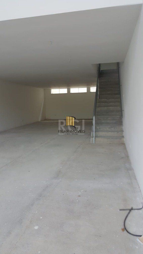 Loja para Venda - 210m², 0 dormitórios, 2 vagas - São Sebastião