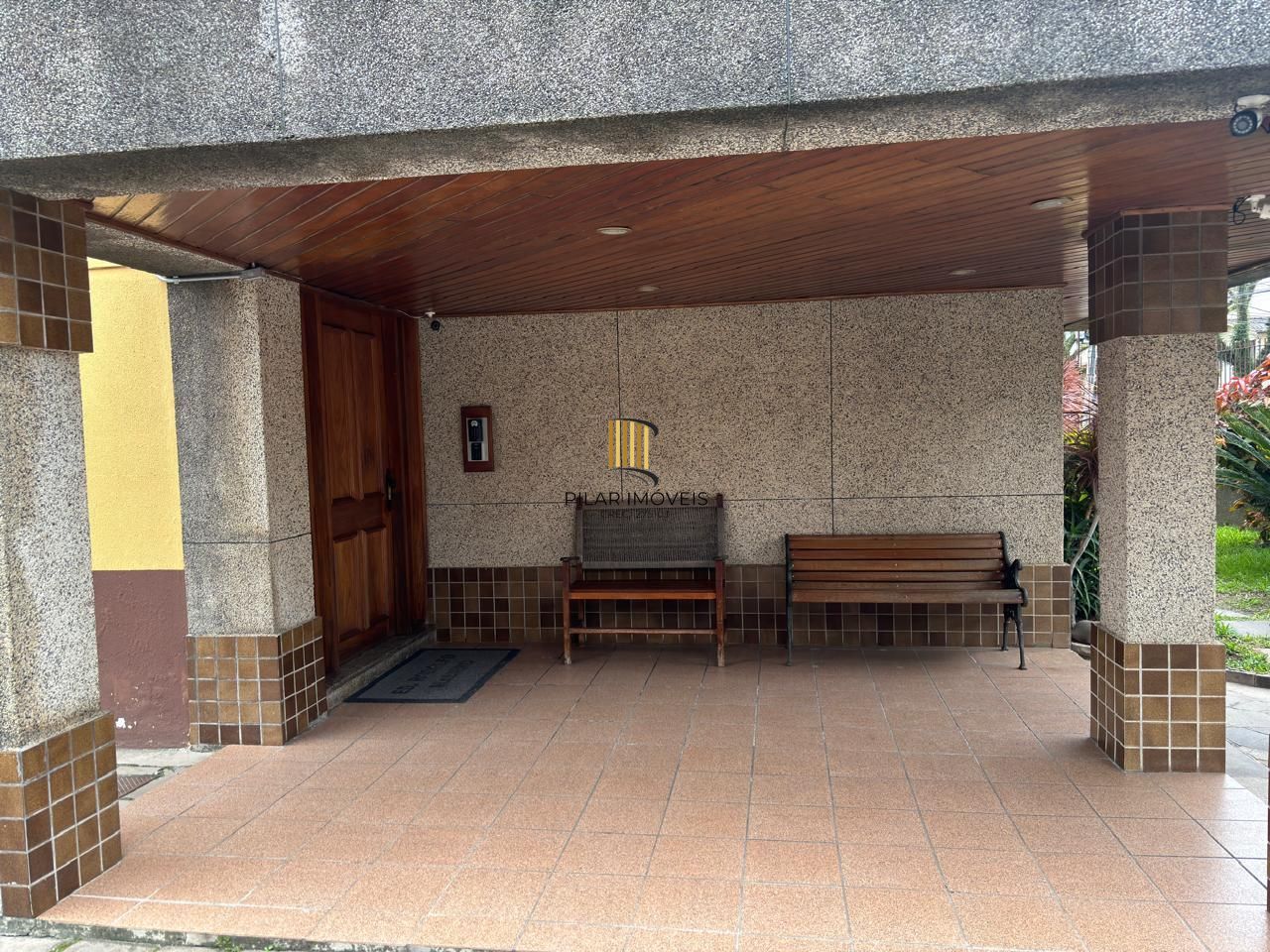 Apartamento no Jardim Botânico de 2 dormitórios térreo