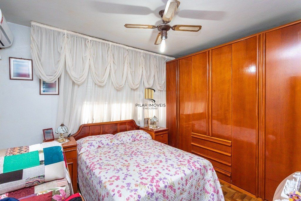 Casa Condominio para Venda - 325m², 3 dormitórios, 3 vagas - Teresópolis