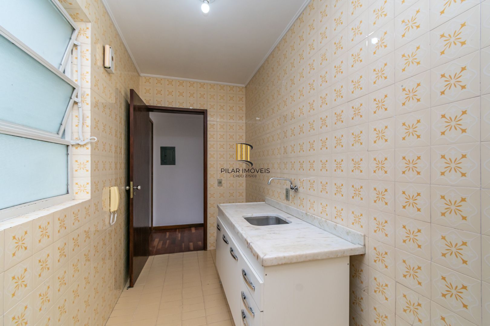 Excelente apartamento em frente ao Hospital de Clinicas