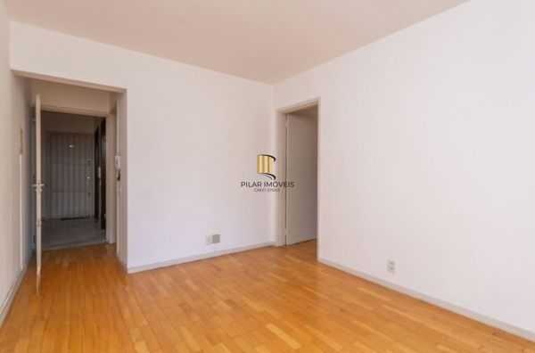 Apartamento no Centro de 1 dormitório DESOCUPADO