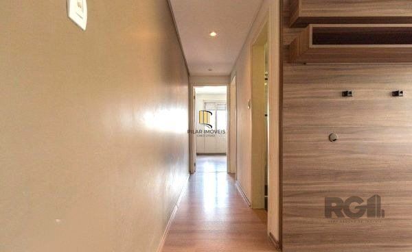 Apartamento de 2 dormitórios e vaga Desocupado