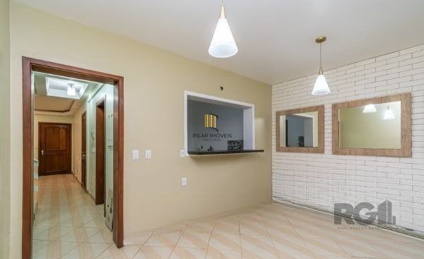 Casa Condominio no bairro Guarujá de 3 dormitórios 1 vaga DESOCUPADA