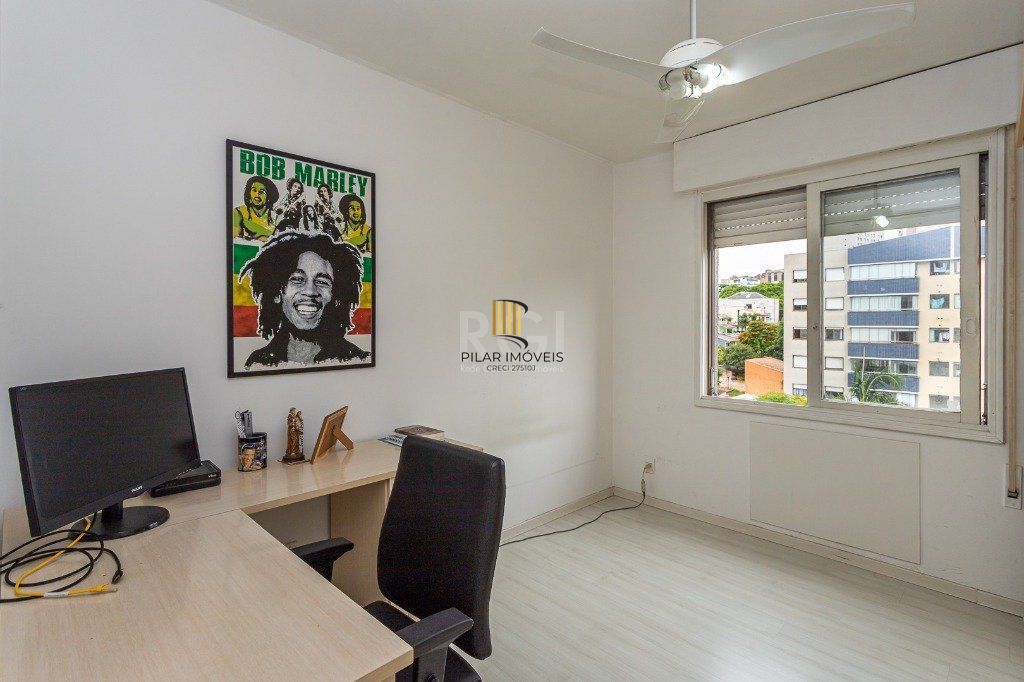 Apartamento de 03 dormitórios (01suíte), com vaga, no bairro São João, em Porto Alegre RS