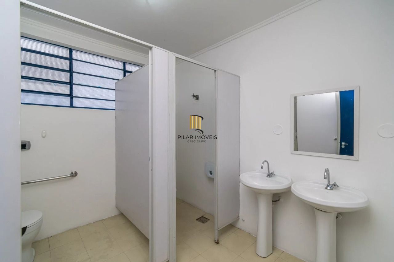 Predio Comercial com 1000m², 5 vagas, no bairro Higienópolis em Porto Alegre para Alugar