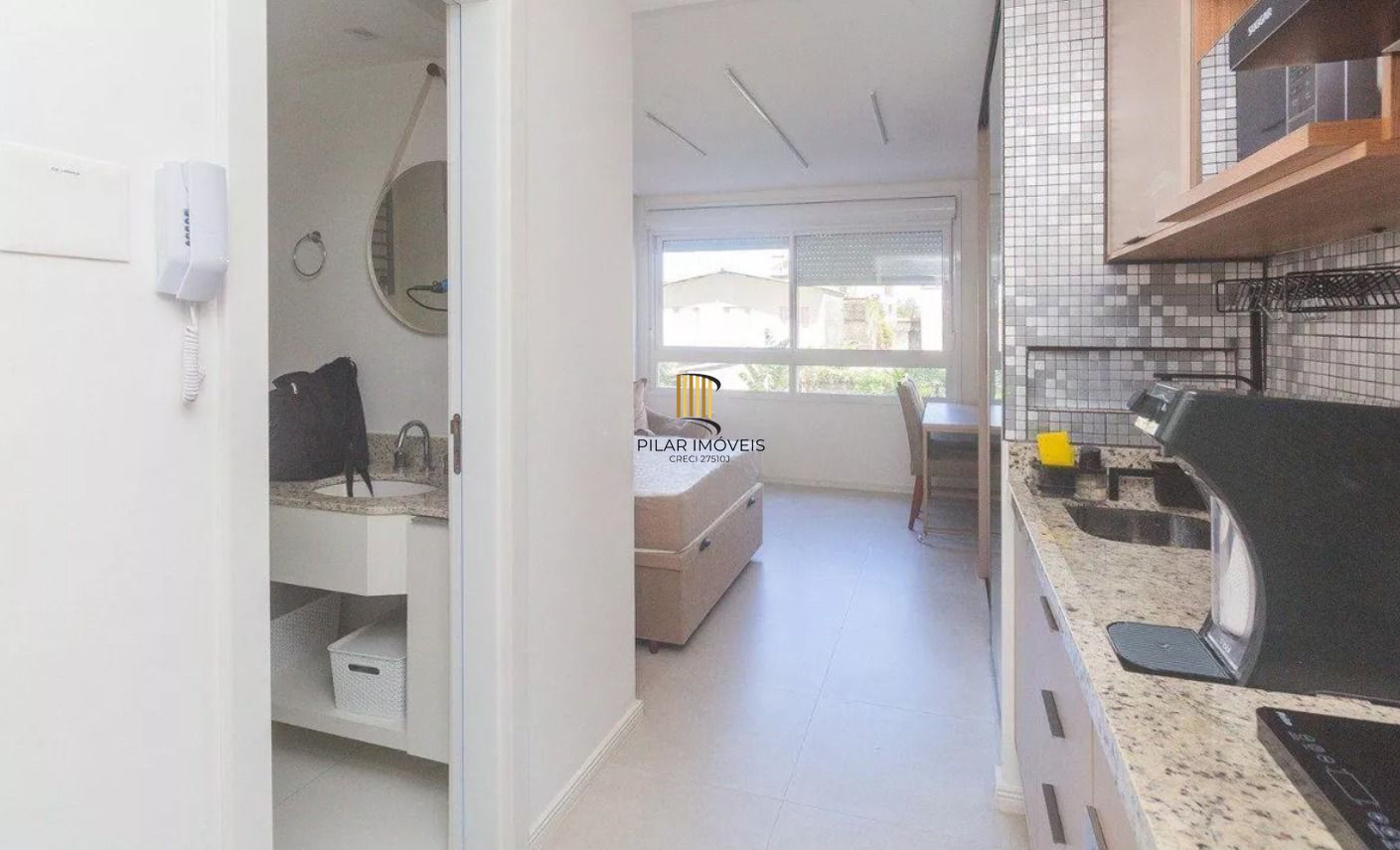 Apartamento no Partenon de 1 dormitório e vaga DESOCUPADO