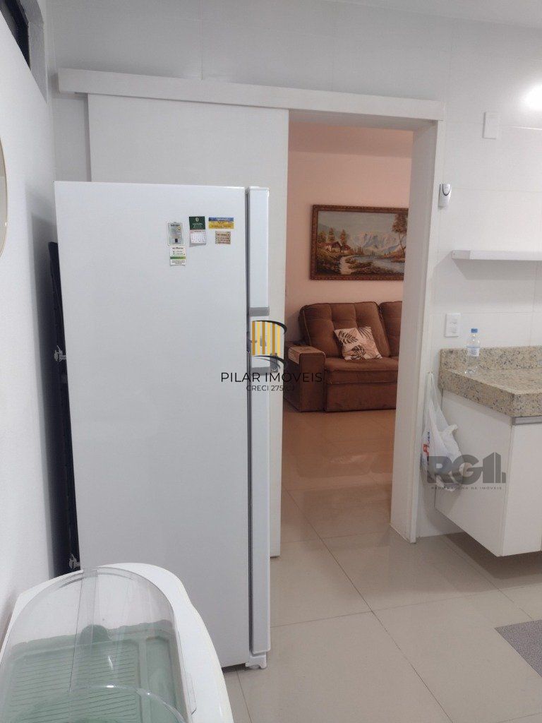 APTO 02 DORM , 01 VAGA , ELEVADOR , DEPENDENCIA , CHURRASQUEIRA