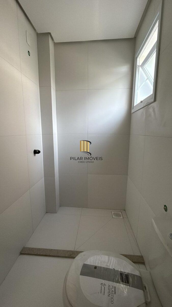 Apartamento no Centro de Canela de 2 dormitórios e vaga