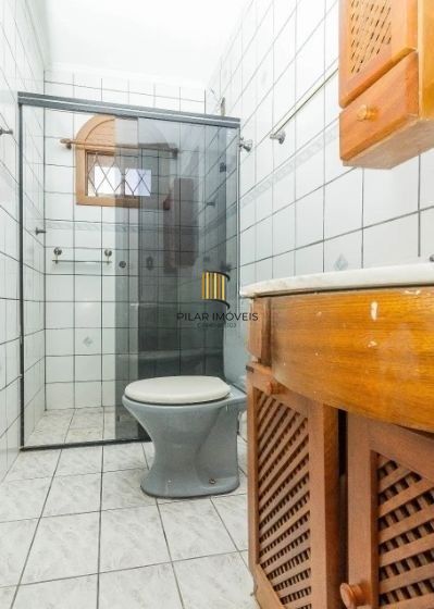 Casa no Sarandi de 4 dormitórios e 4 vagas