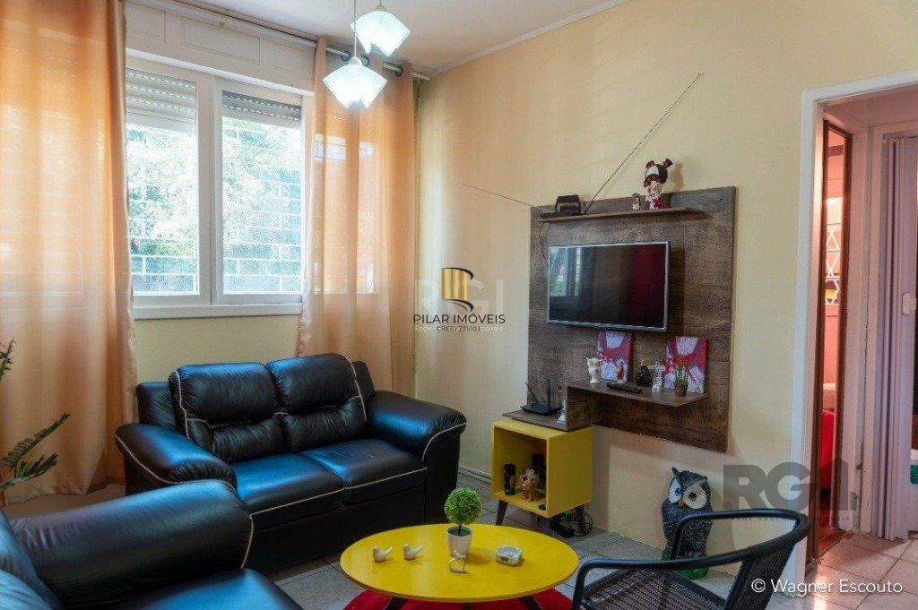 Casa 3 dormitórios no bairro Teresópolis