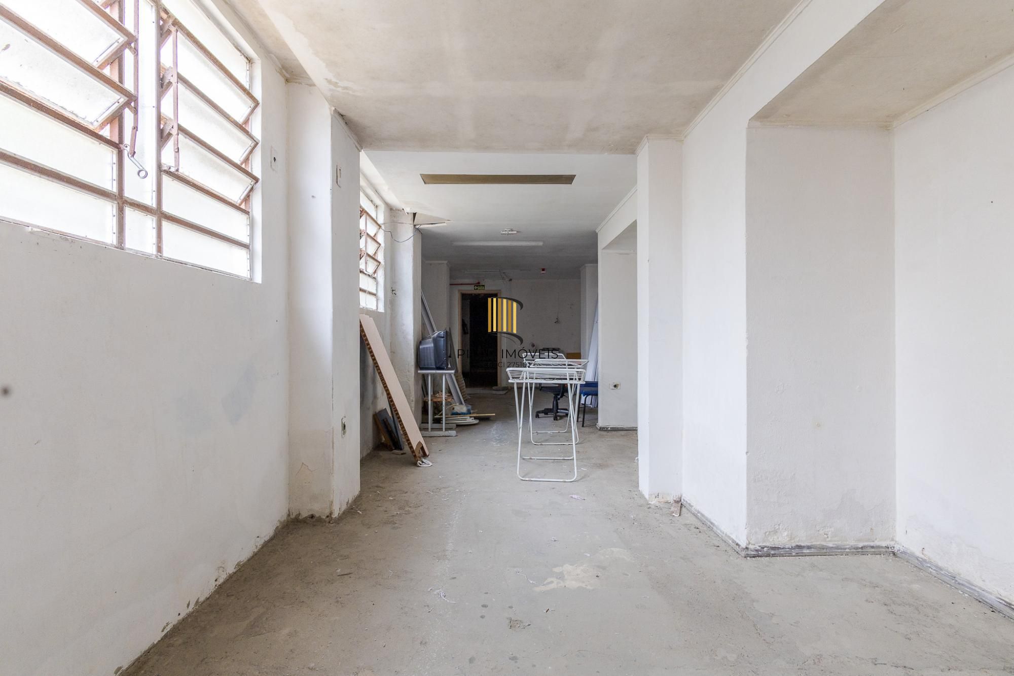 Prédio Comercial no bairro Rio Branco com 912m²