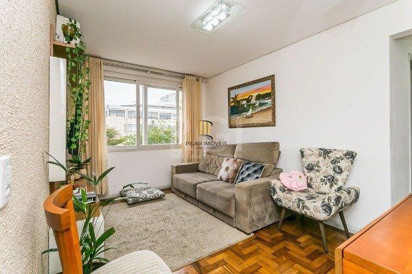 Apartamento no bairro Vila Ipiranga de 2 dormitórios e 2 vagas