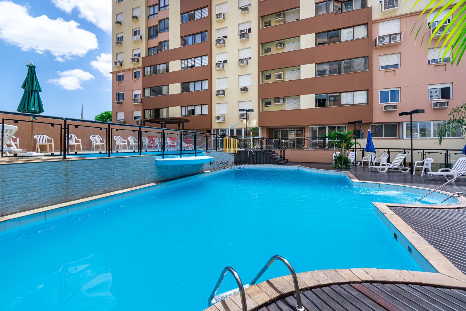 Apartamento 3 dormitórios no bairro Vila Ipiranga