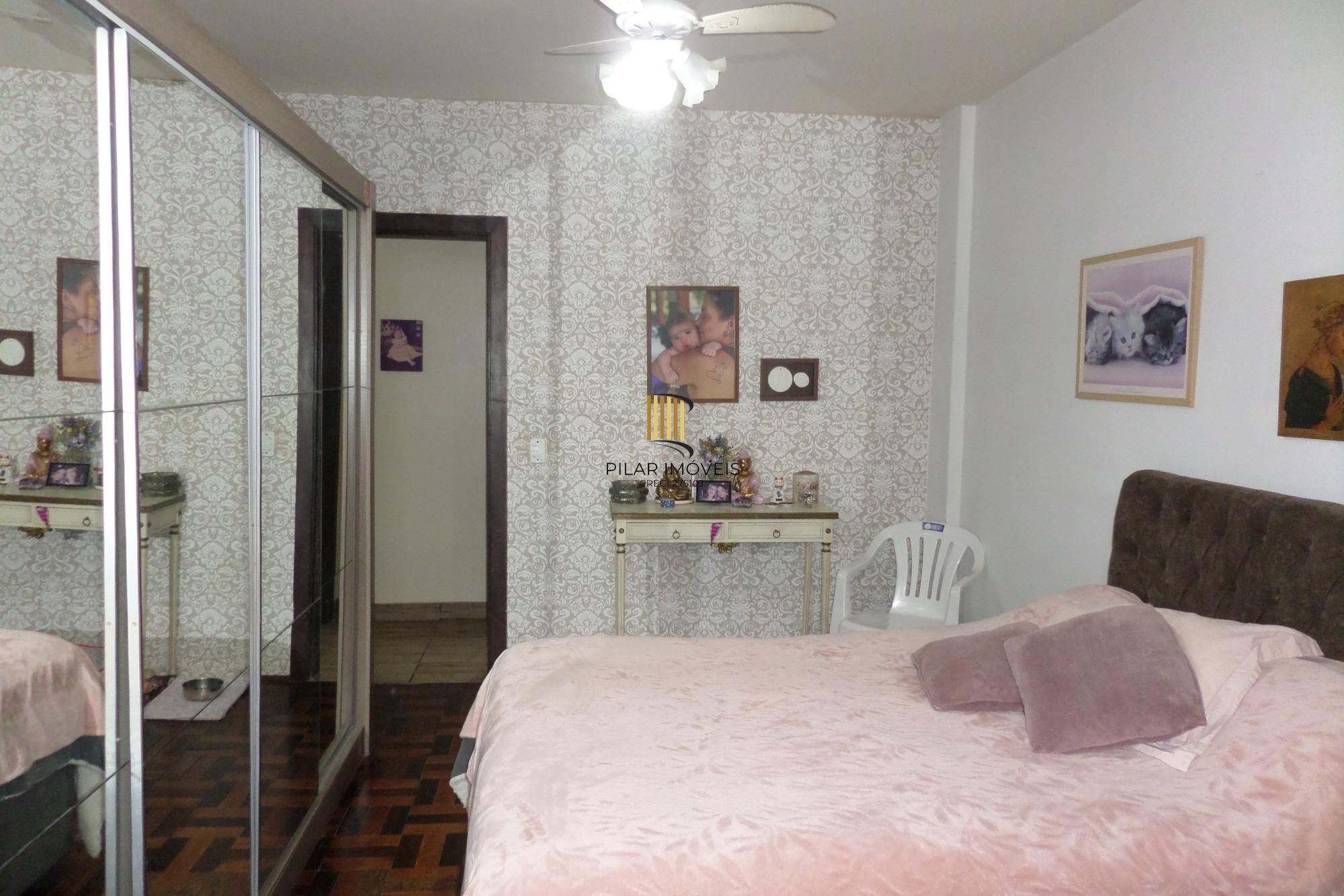Apartamento no bairro Indepndência com 94m² de 2 dormitórios
