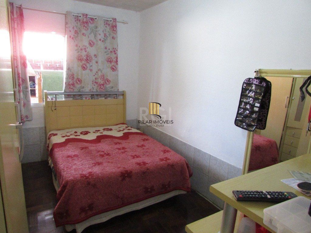 Casa para Venda - 150m², 3 dormitórios, 2 vagas - Santa Rosa de Lima