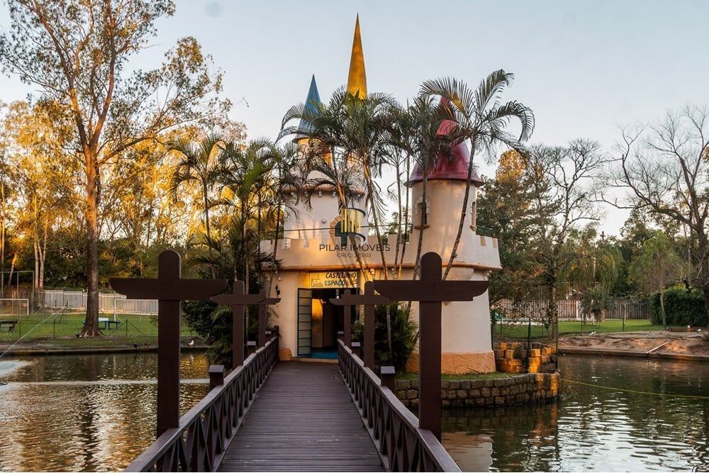 Casa de Condomínio com 3 Quartos à venda, 310m² - Vila Elsa