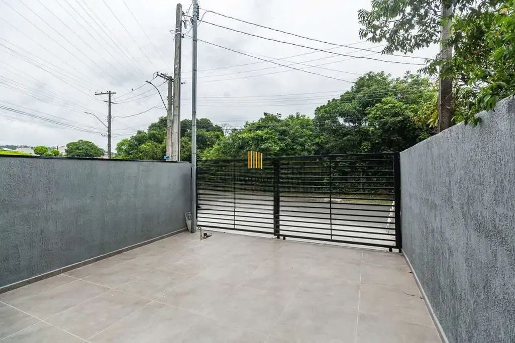 Casa 3 dormitórios no bairro Mário Quintana