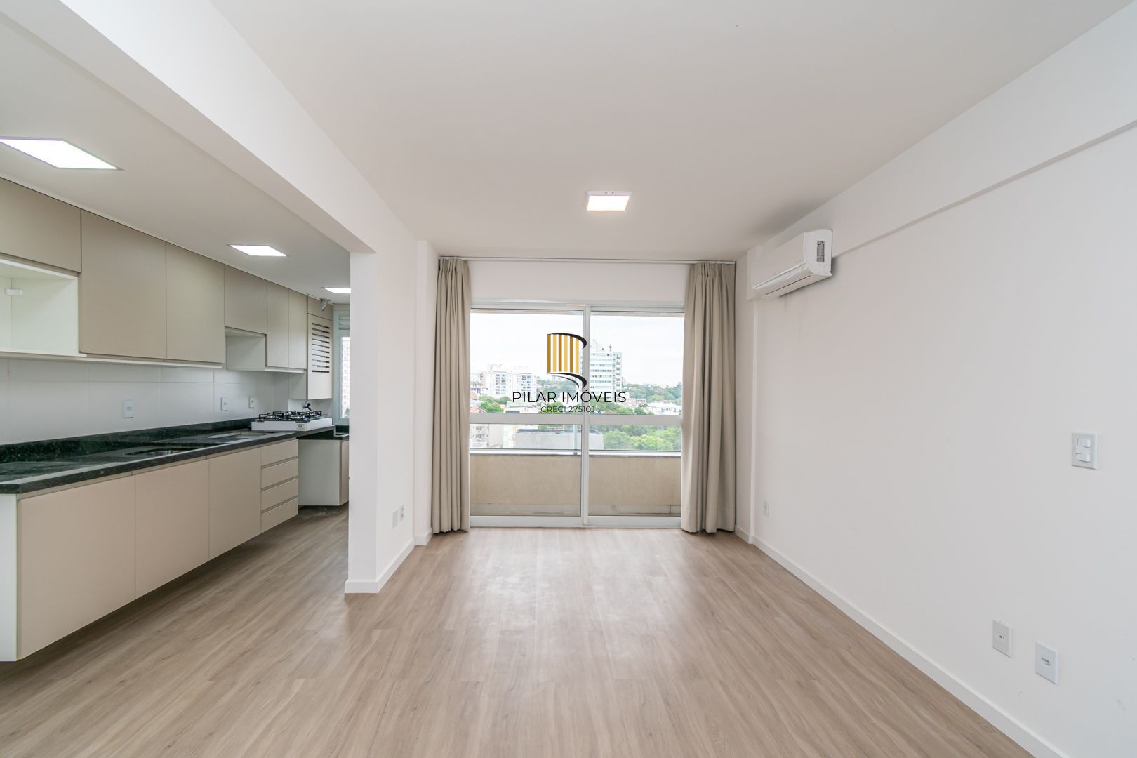 Apartamento de 2 dormitórios, vaga e infra no Passo D'areia