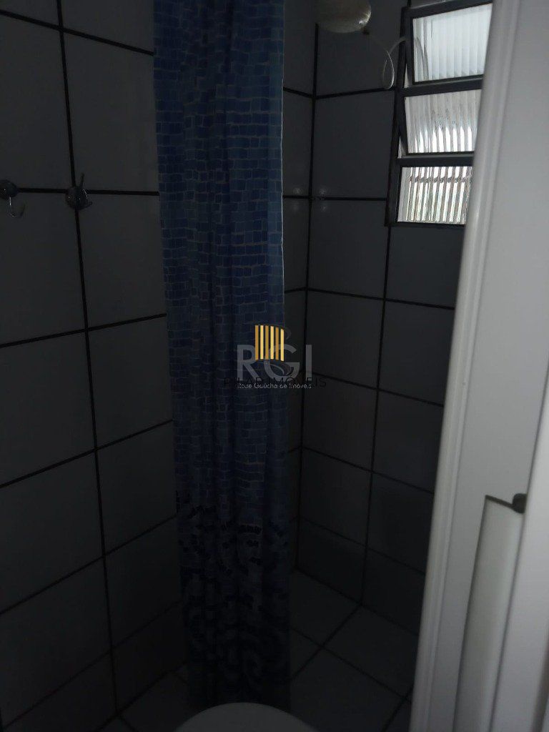 Sítio para Venda - 871m², 1 dormitório, 2 vagas - Itapuã
